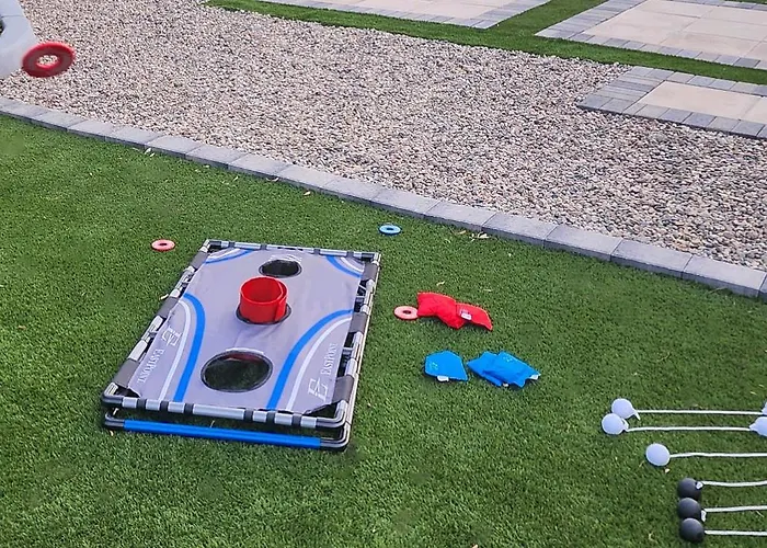 Modern Art House In Midtown, Pet Friendly *