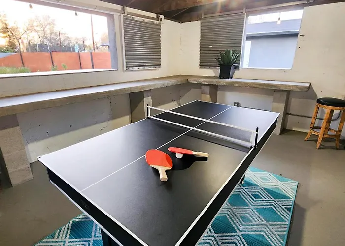 Ferienhaus Modern Art House In Midtown, Pet Friendly *