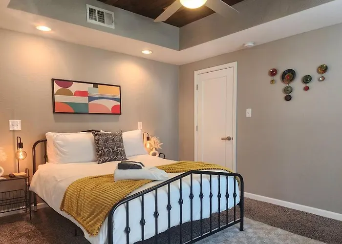 Modern Art House In Midtown, Pet Friendly Ferienhaus Phoenix